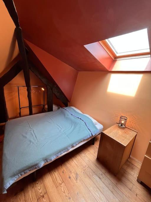 Charme Et Calme Au Coeur De Ville Moret-sur-Loing Eksteriør billede